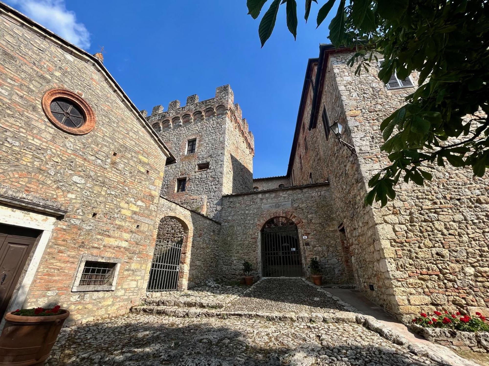 Vila Castel Pietraio Monteriggioni Exteriér fotografie